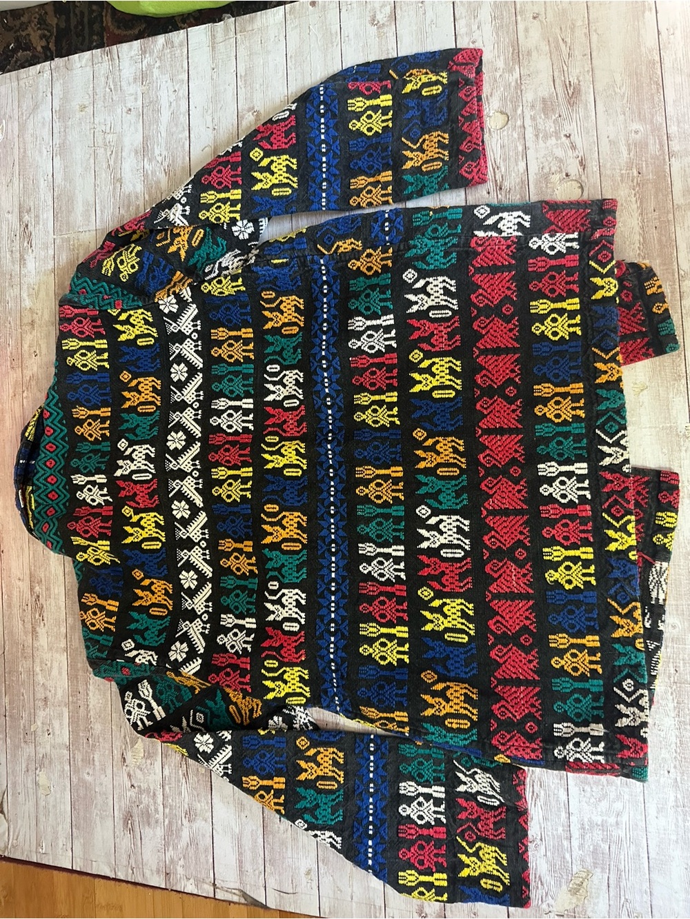 Colorful Aztec Pattern Knit Cardigan - Picture 3 of 3